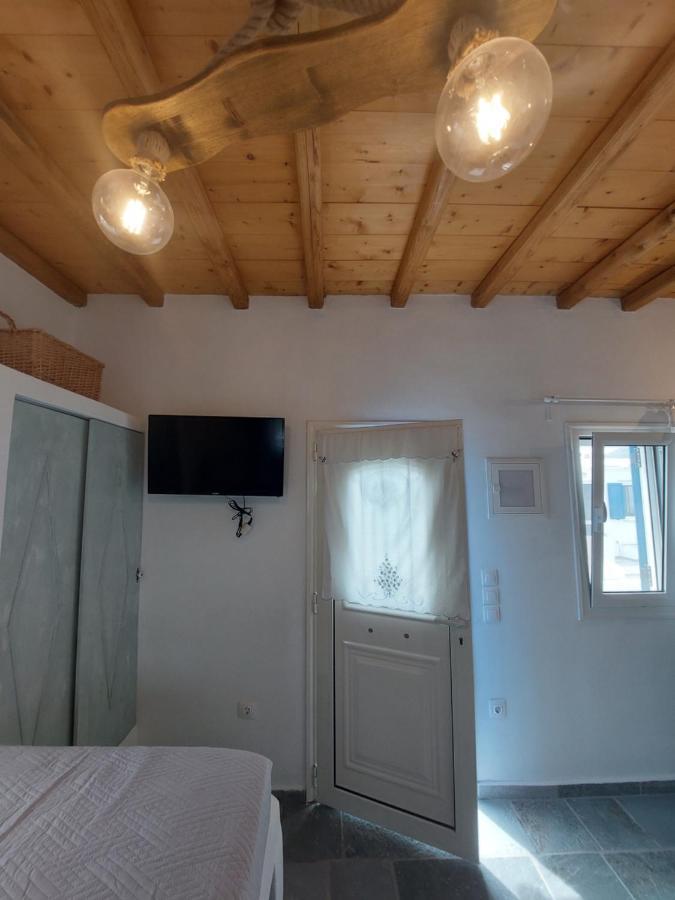 Μπλε Στουντιο 1 Villa Livadi  Buitenkant foto